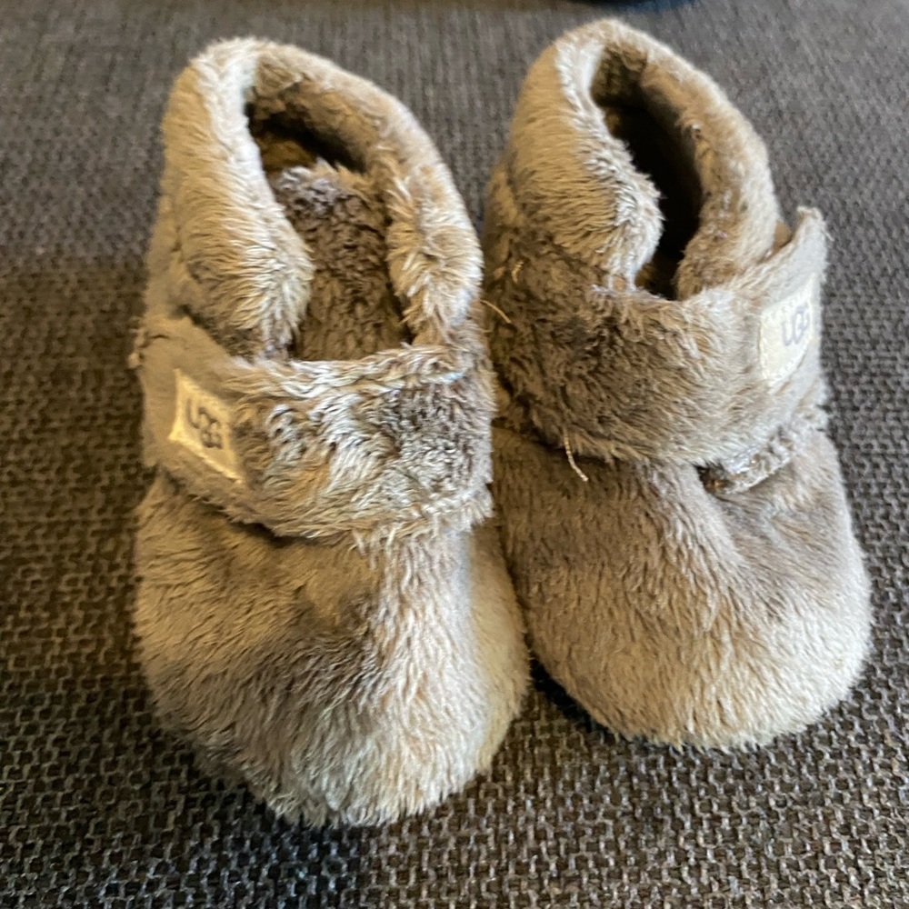 UGG Tan Fuzzy Infant Booties